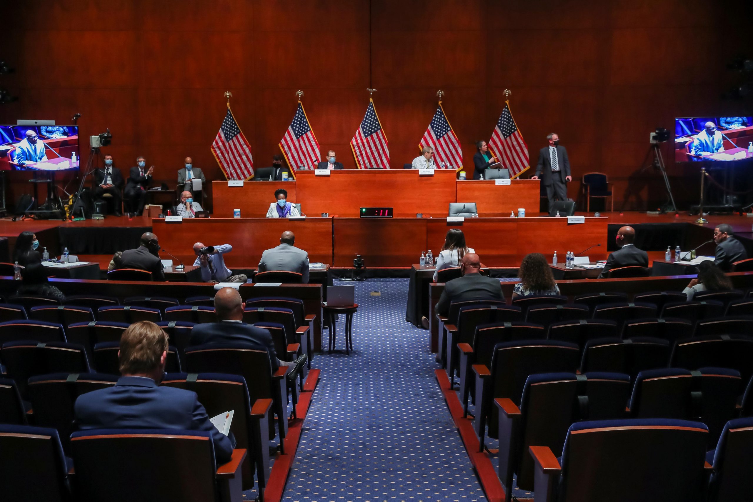 George Floyd's brother decries 'a modern-day lynching' in
testimony to Congress 1