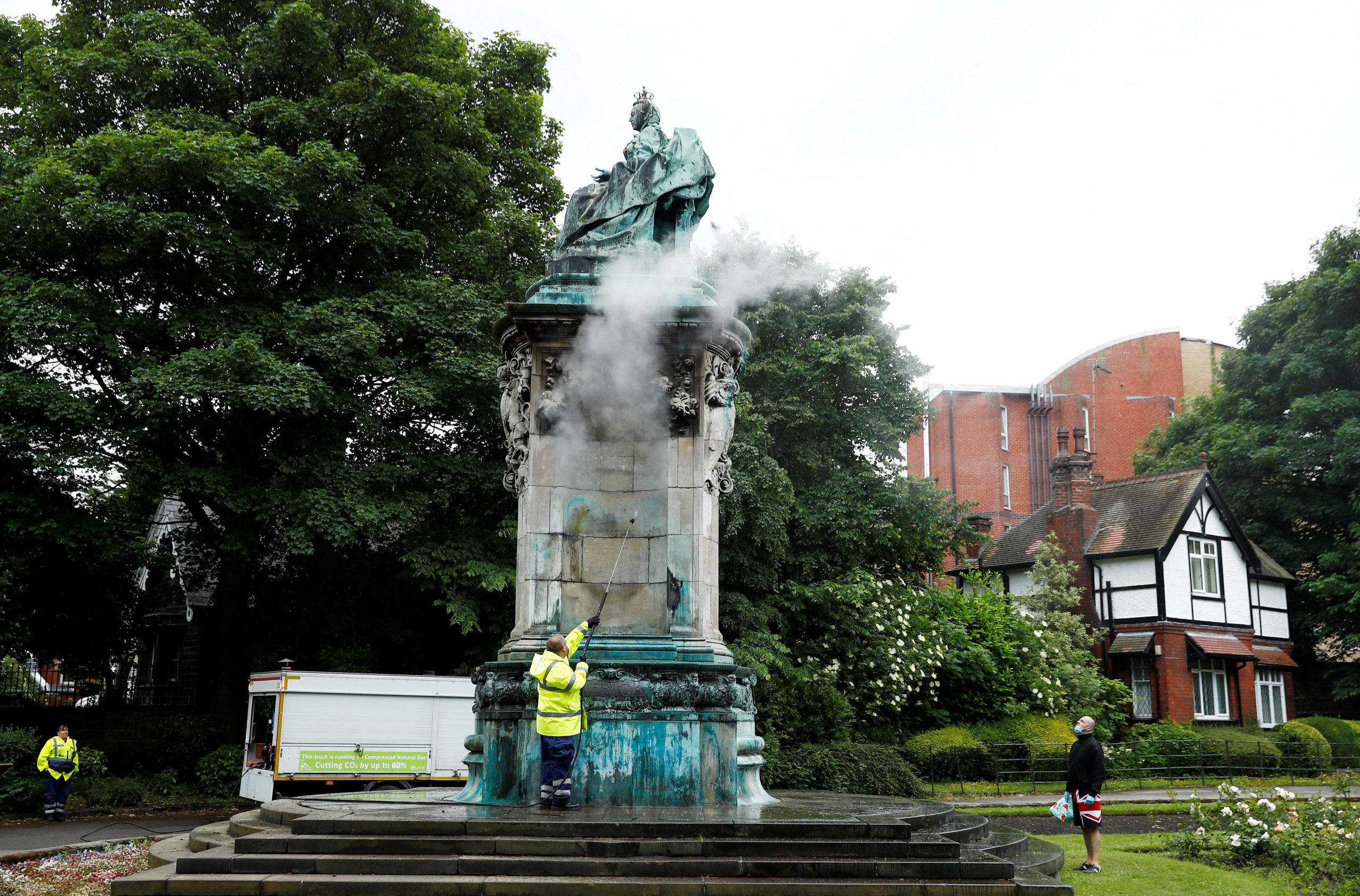 Knocked off their perch: protesters target empire builders,
Confederate symbols 1