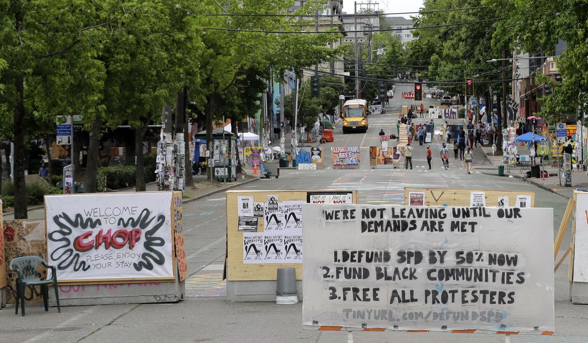 Businesses sue Seattle over 'occupied' protest zone 1
