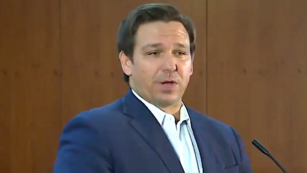DeSantis hits back at Cuomo's plan to quarantine Floridians,
asking they avoid nursing homes 1