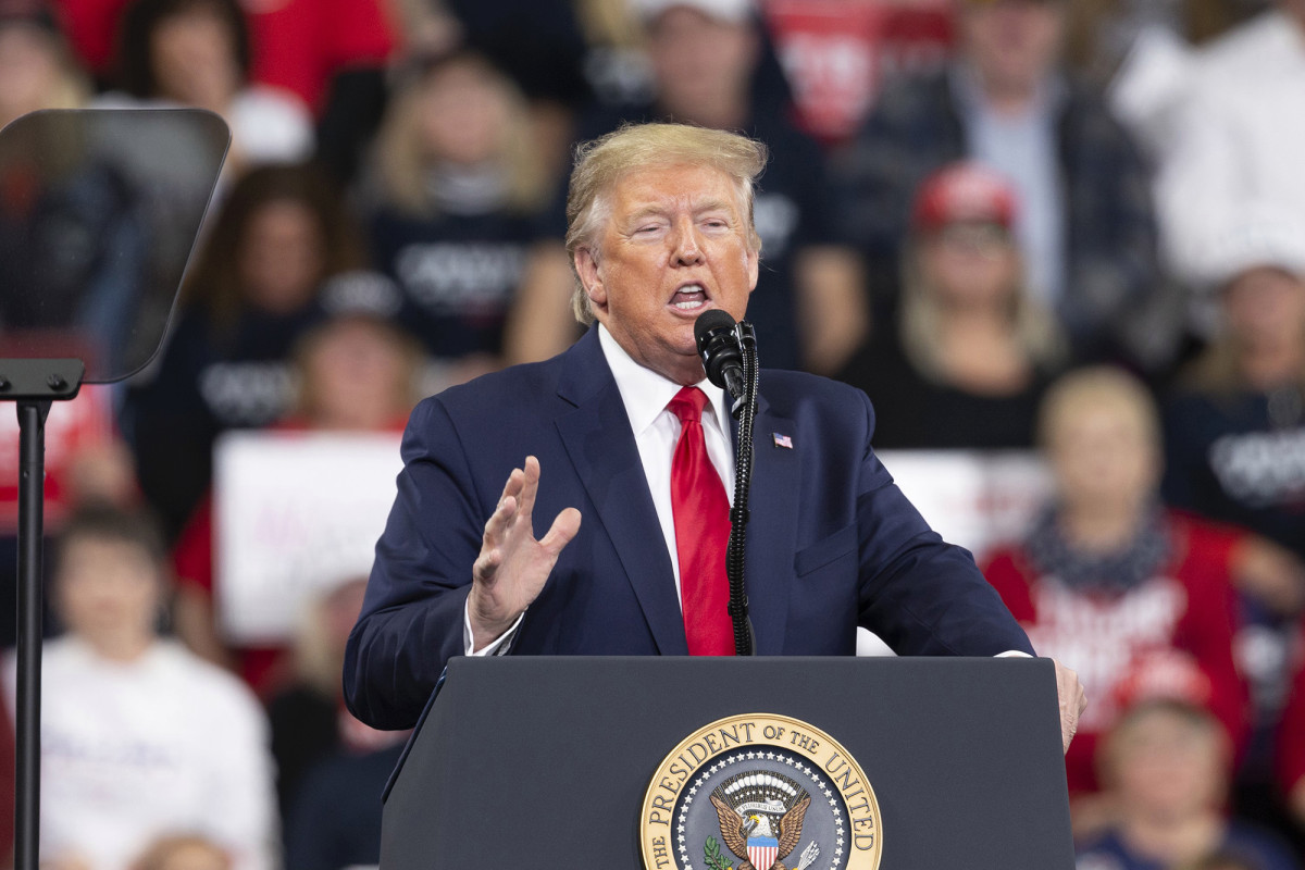 Trump plans comeback from coronavirus with rally in
Tulsa 1