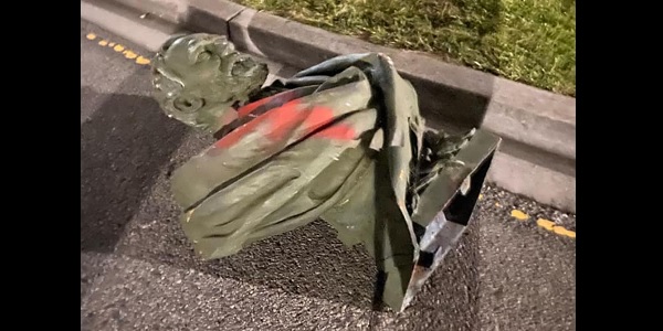 California rioters tear down statue of Ulysses S.
Grant 1