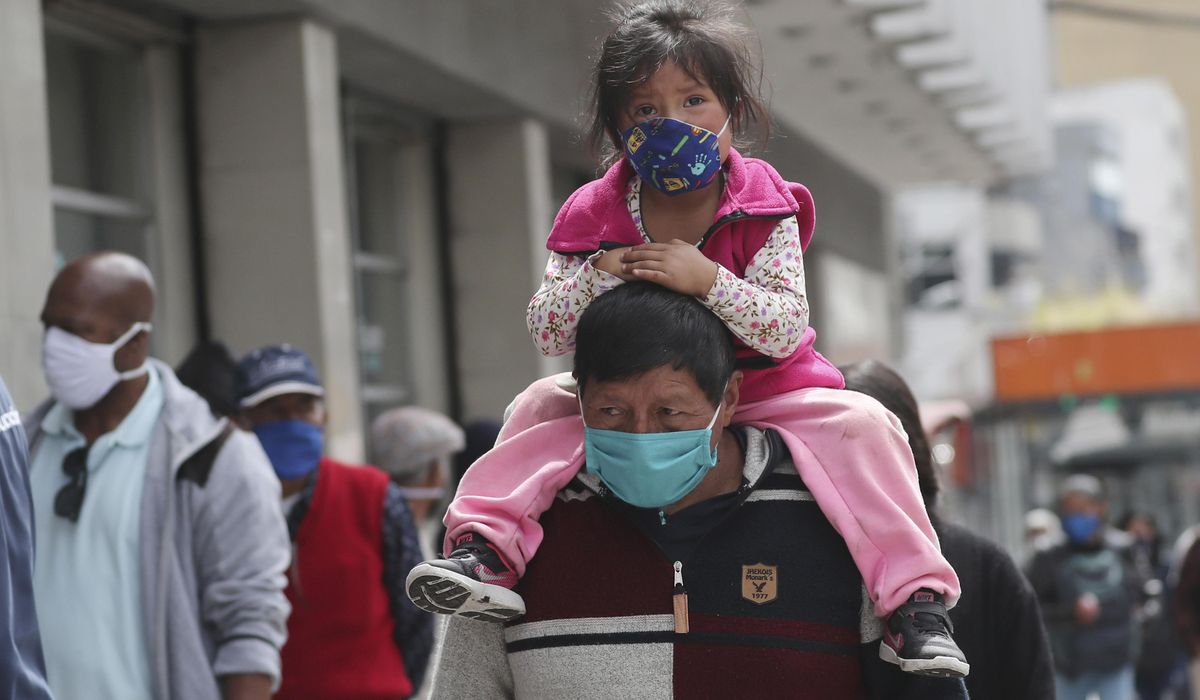 Lab in Ecuador's capital forced to halt coronavirus
testing 1