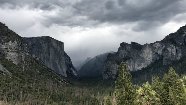 Yosemite Welcomes Back Visitors After Coronavirus
Closure 1