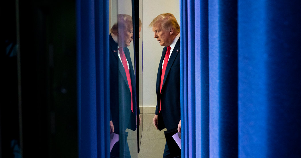 Under Trump, Covid-19 Spreads While the Economy
Stalls 1