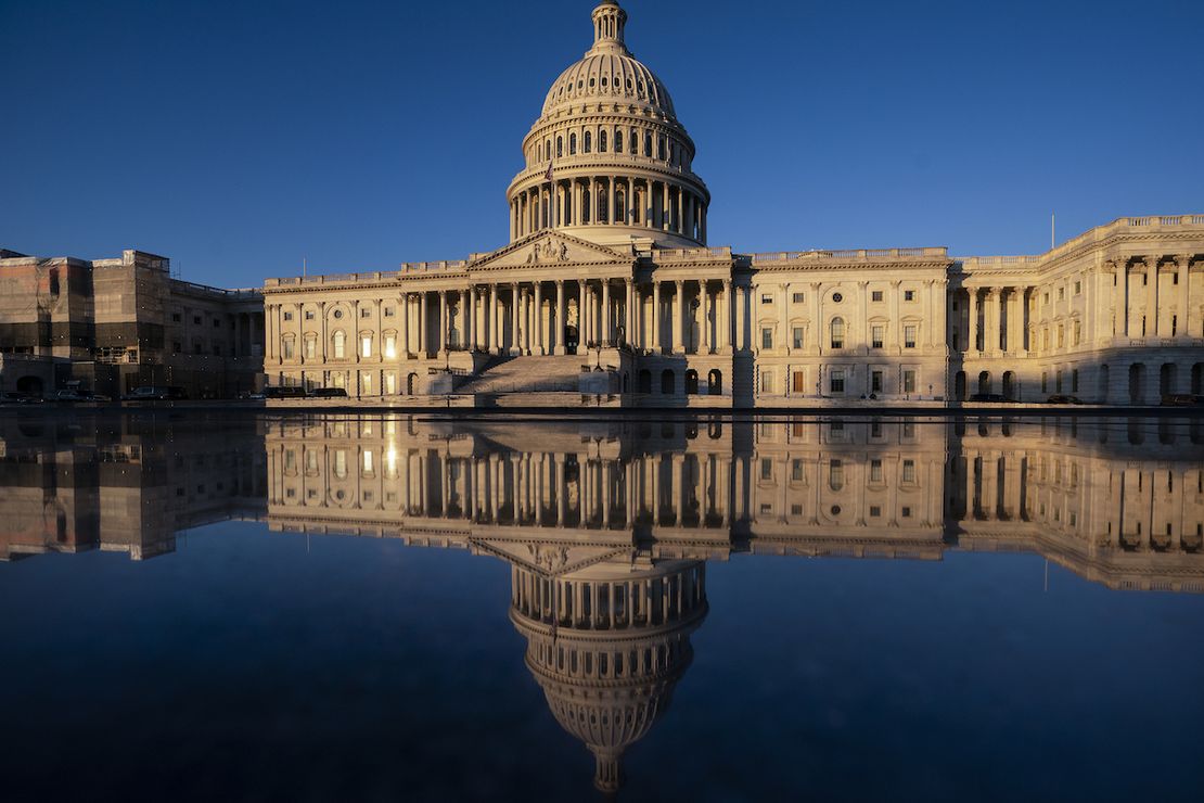 Washington D.C. Issues 'Universal' Mask Order, But Guess
Who's Exempt From It 1
