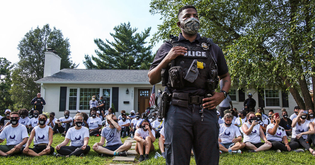 Prosecutors Drop Felony Charges Against 87 Breonna Taylor
Protesters in Kentucky 1