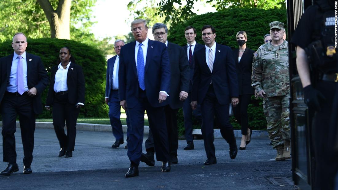 Watchdog report finds Park Police did not clear racial
injustice protesters from Lafayette Park for Trump's visit to St.
John's Church last June 1