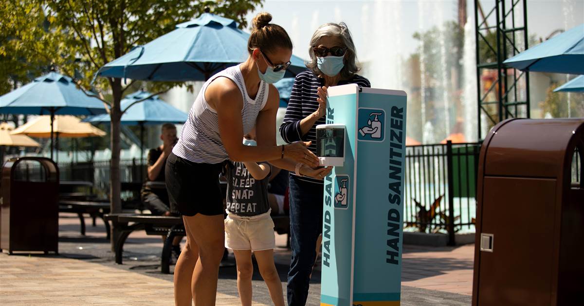 COVID-19 spike in Ohio due to people not wearing masks,
expert says 1