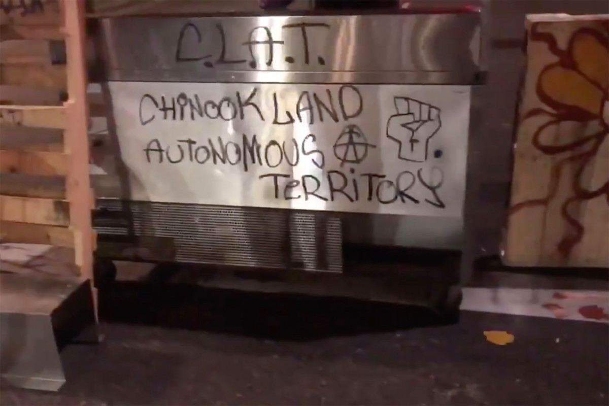 Portland protesters set up autonomous zone in city
park 1