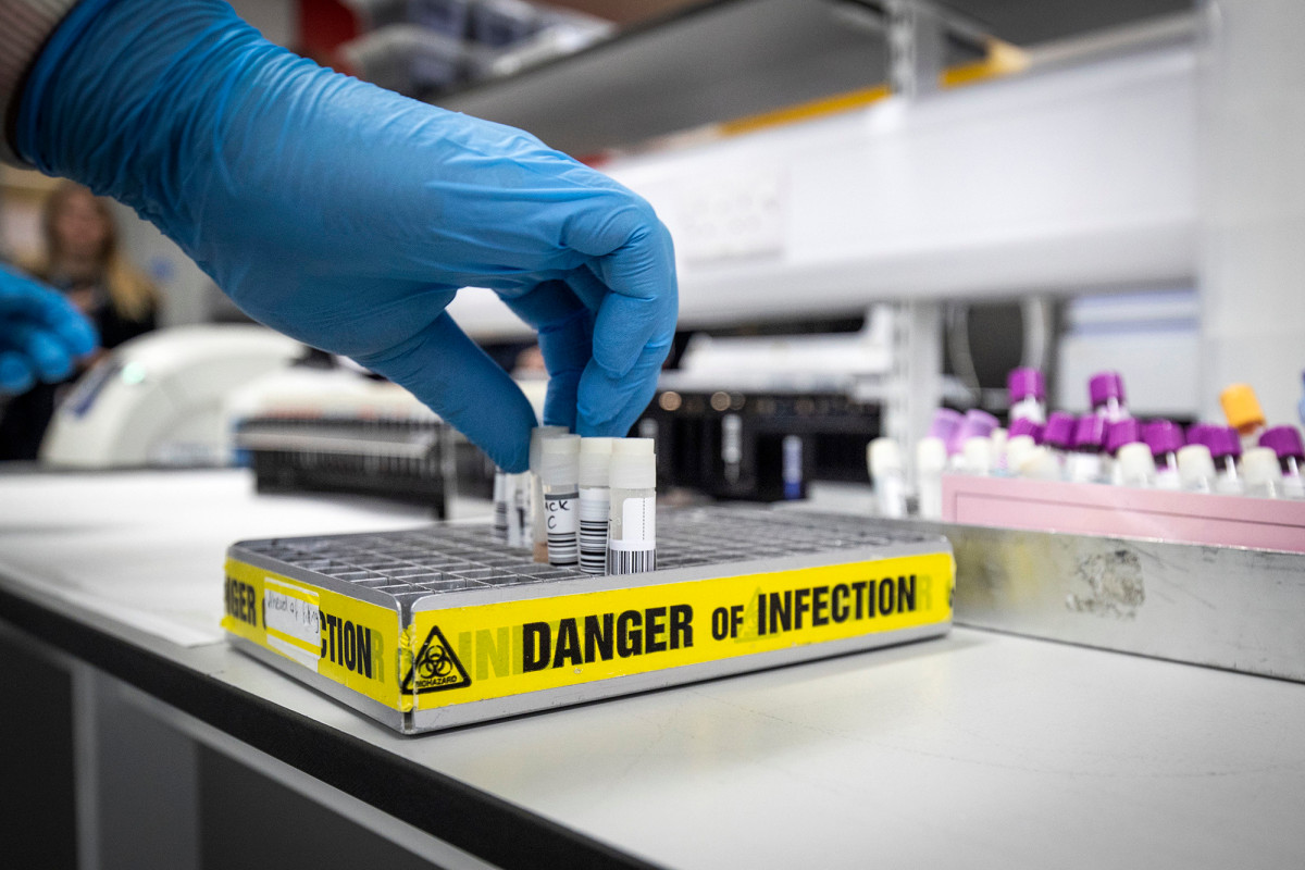 COVID-19 strains can be identified by cluster of symptoms,
study says 1