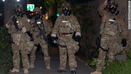 House committee chairs call for investigation into use of
federal officers to quell protests 1