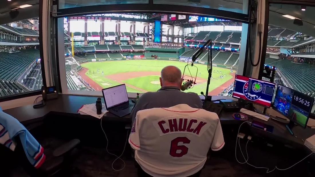 New $1.2B stadium celebrates opening day without
fans 1 New $1.2B stadium celebrates opening day without
fans 1