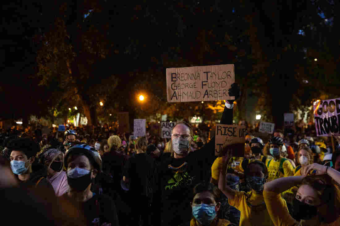 Police Declare Riots At Portland And Seattle Protests; 1
Killed In Austin 1