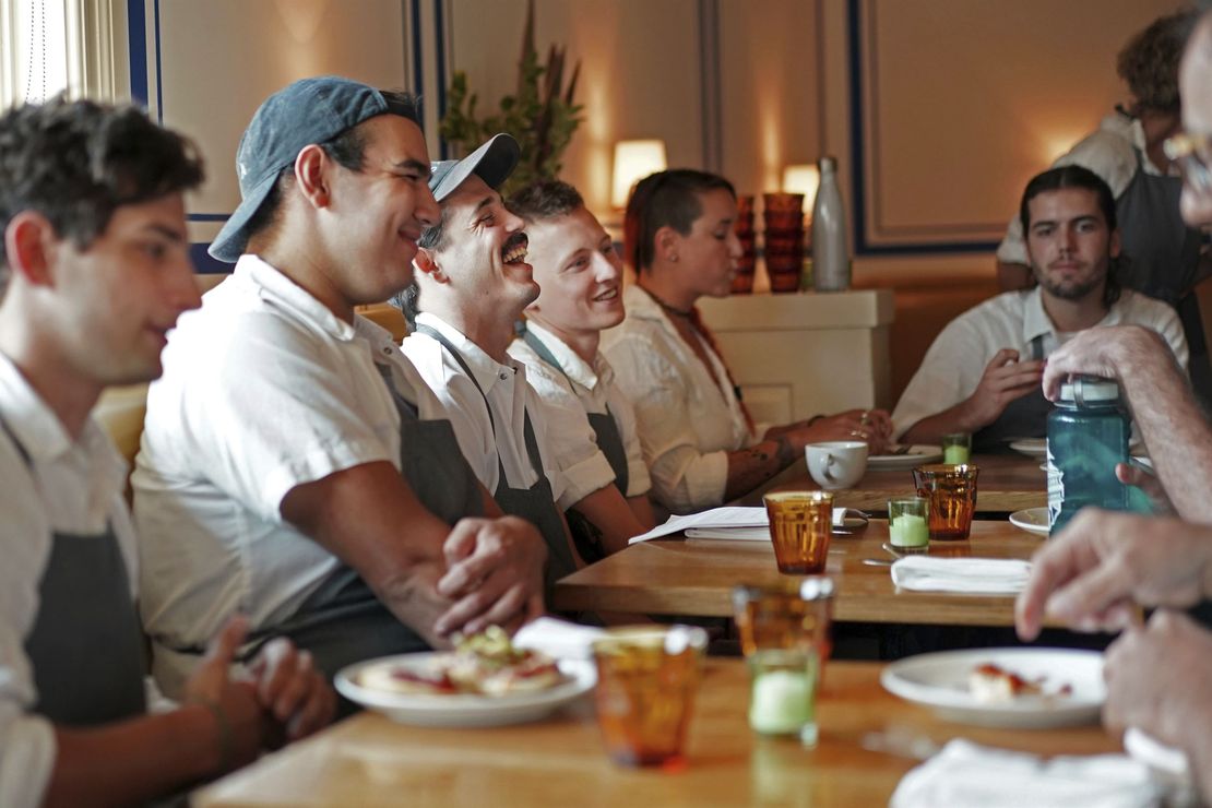 Loony Lockdown Governors Make a Meal of Defining What a Meal
Is 1