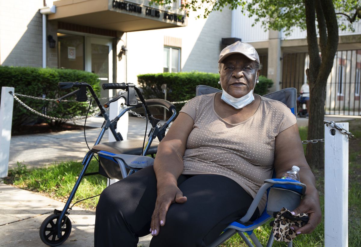 Ordinance to require more COVID-19 help for residents of
large Chicago senior buildings sent to City Council for
vote 1 Ordinance to require more COVID-19 help for residents of
large Chicago senior buildings sent to City Council for
vote 1
