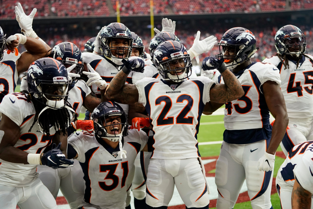 Kiszla: Strange new challenge for Broncos in season of
coronavirus? “They’re young men and they have urges,” coach Vic
Fangio says. 1