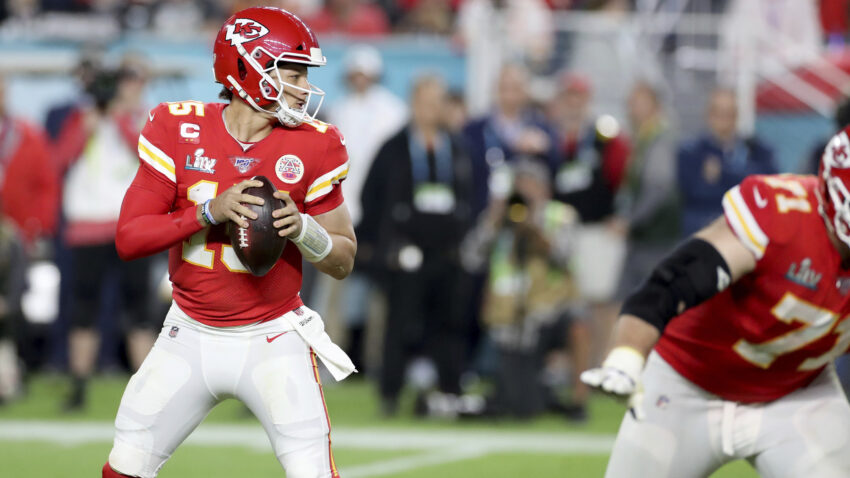 Patrick Mahomes, Russell Wilson, and other stars question
NFL's coronavirus protocols 1