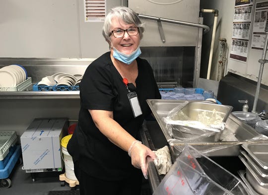 Coronavirus kept them apart for 114 days. So she took a
dishwashing job to see her husband 1