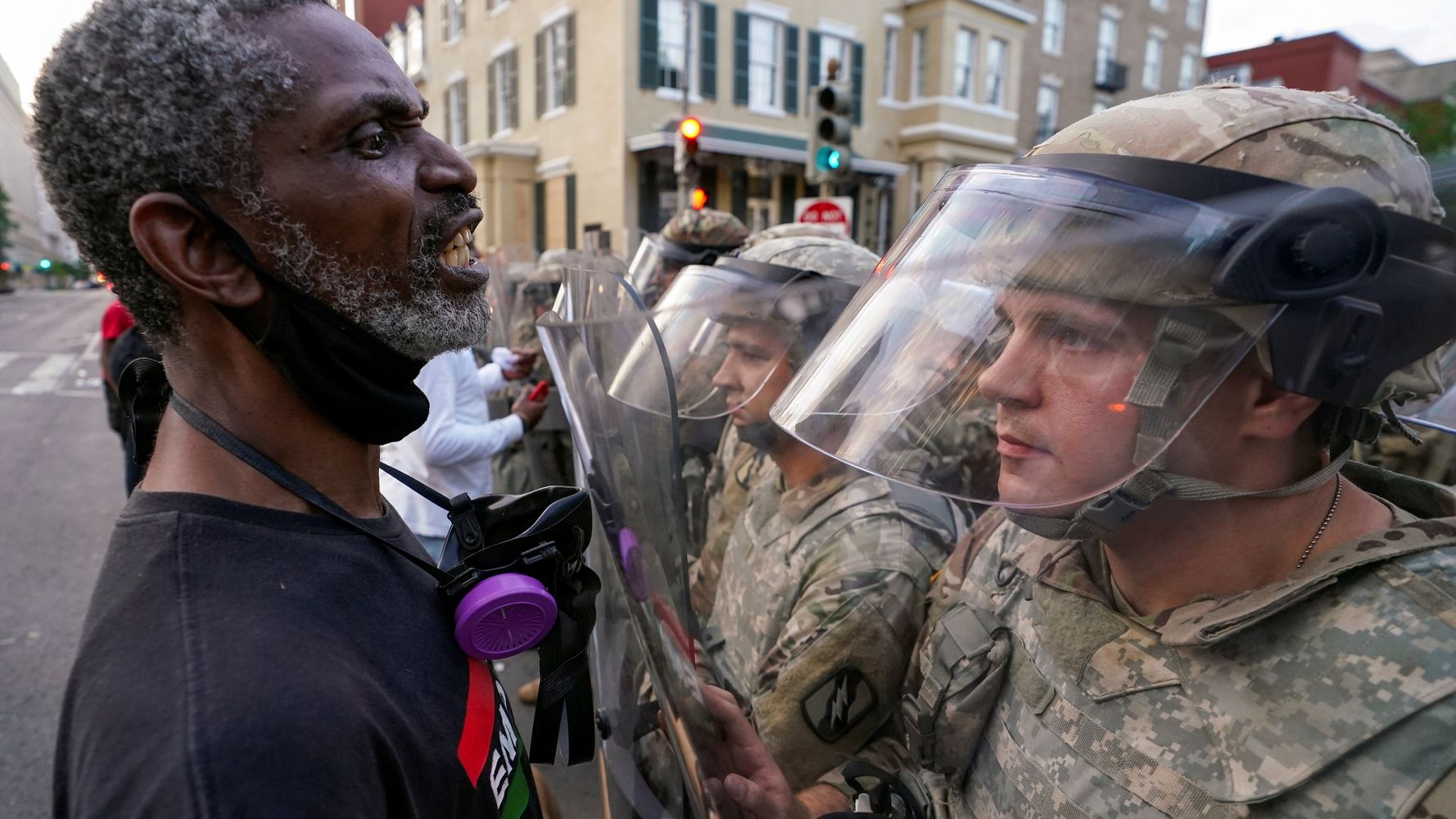 Soldiers Mobilized To D.C. Protests Were Issued Bayonets:
Report 1