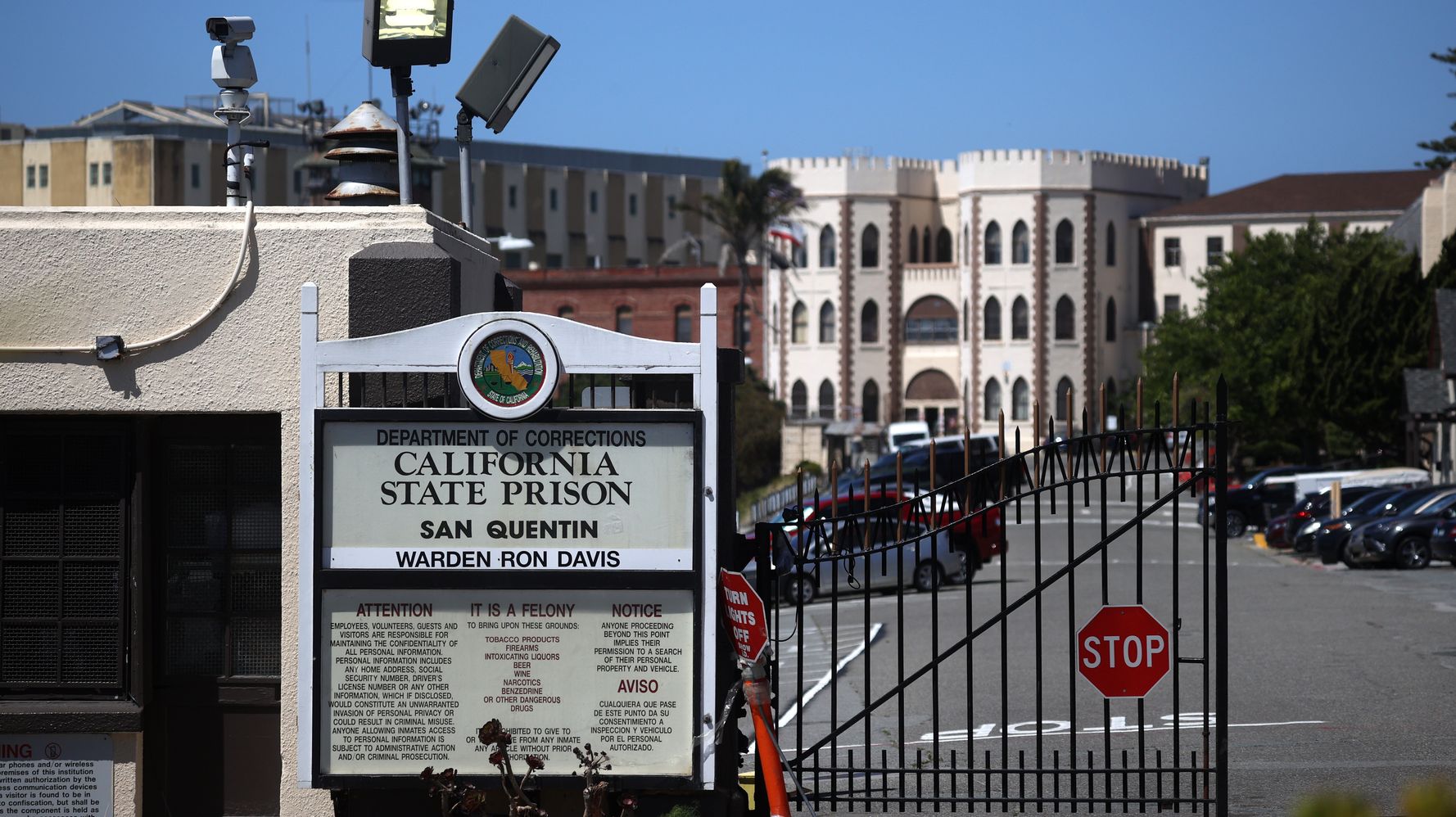 6 Dead, 1,500 Infected As Coronavirus Ravages California’s
San Quentin Prison 1