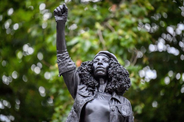 Toppled Slave Trader Statue In UK Replaced By Sculpture Of
Black Lives Matter Protester 1