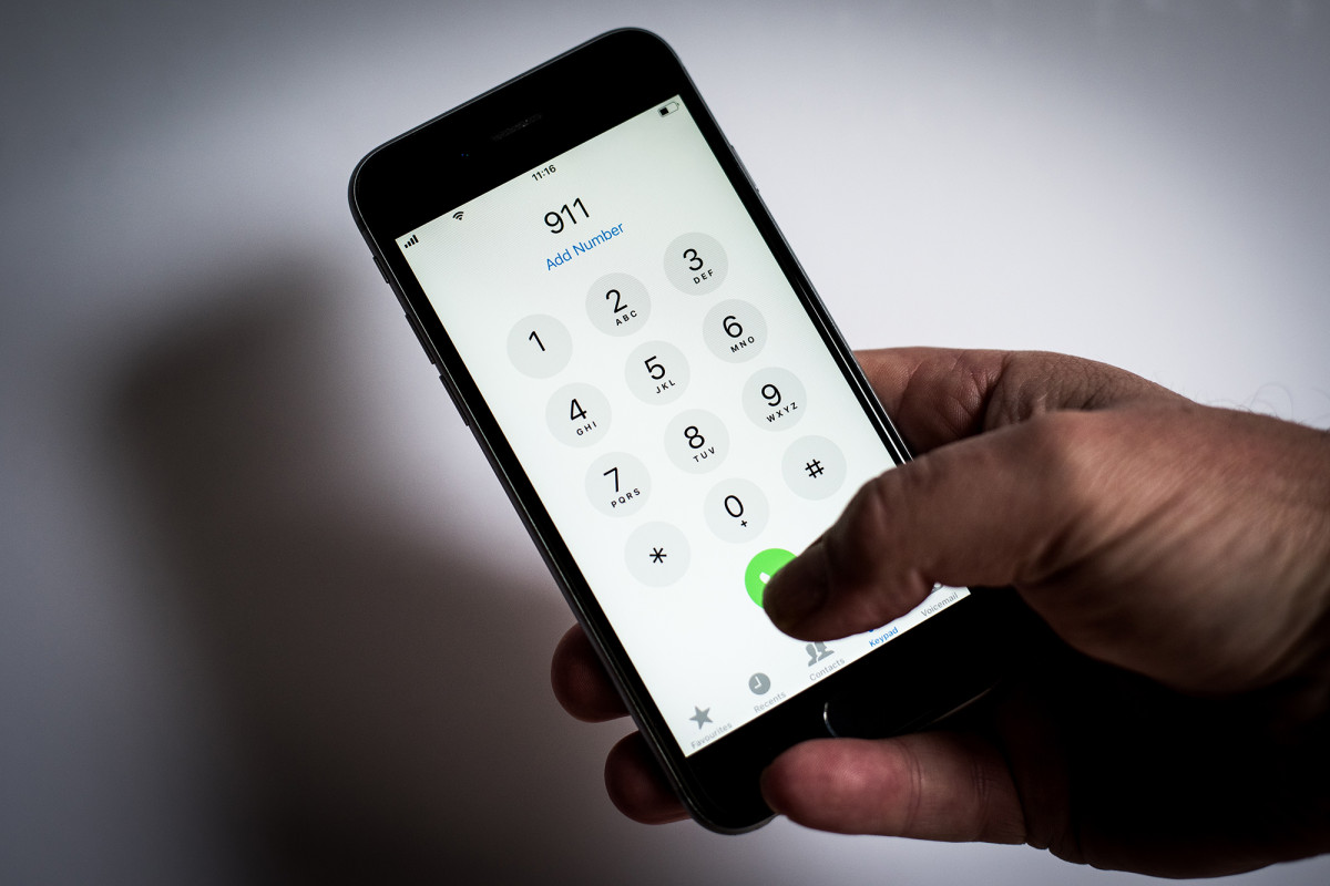 911 dispatchers in Houston stop asking callers about
coronavirus symptoms 1