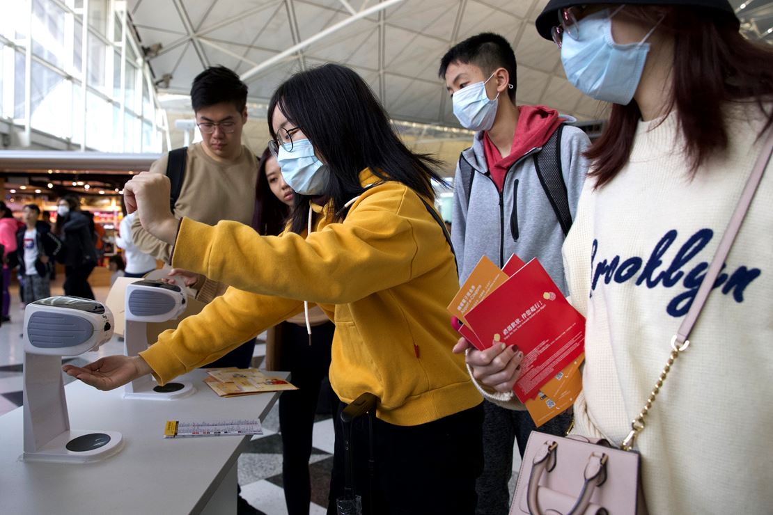 Hundreds of Scientists Warn of 'Airborne Transmission' of
Coronavirus 1