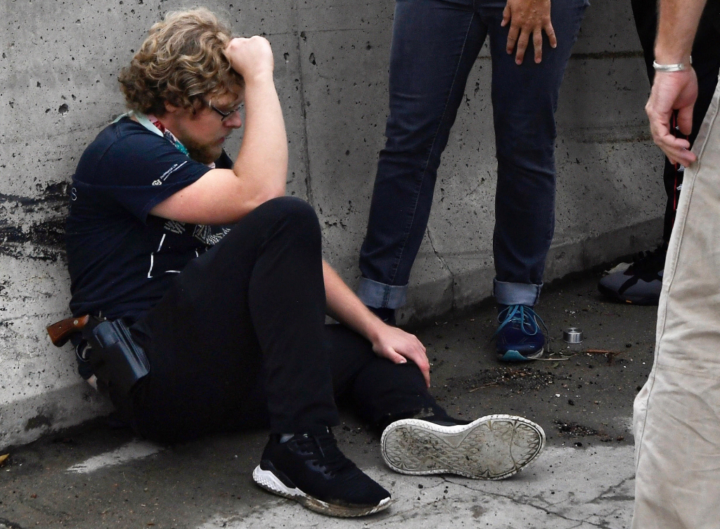 Man suspected of firing shots on I-225 during Aurora protest
is arrested 1
