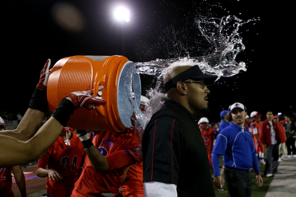 Coronavirus & high school sports: What does Miami
Marlins outbreak mean for a safe return? 1