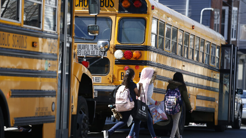 Buses, recess, and lunchtime during coronavirus: Mass.
releases more guidance for return to school 1