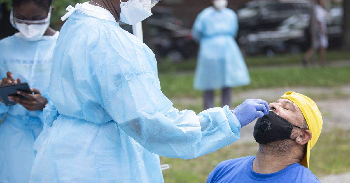 As COVID-19 cases surge, election officials scramble to find
poll workers 1
