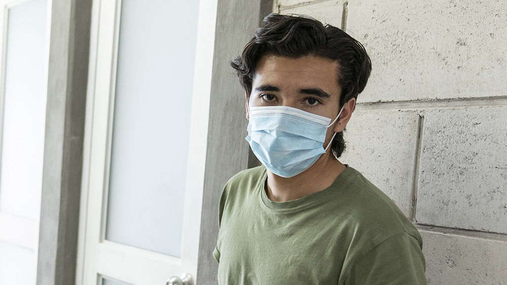 Spike in coronavirus cases worsened by infected illegal
aliens flooding into U.S. hospitals 1