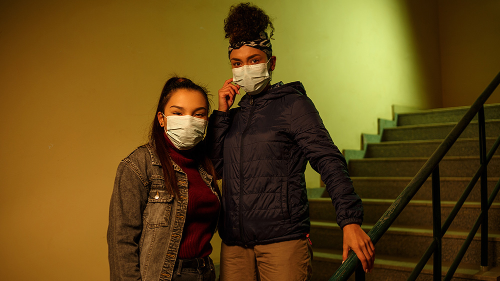Coronavirus-enforced remote schooling hurts America's most
vulnerable students 1
