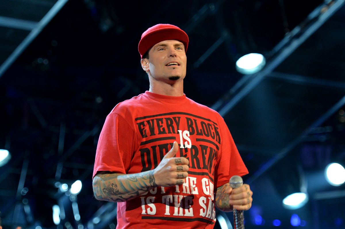 Vanilla Ice cancels Austin show after backlash as COVID-19
numbers skyrocket 1 Vanilla Ice cancels Austin show after backlash as COVID-19
numbers skyrocket 1