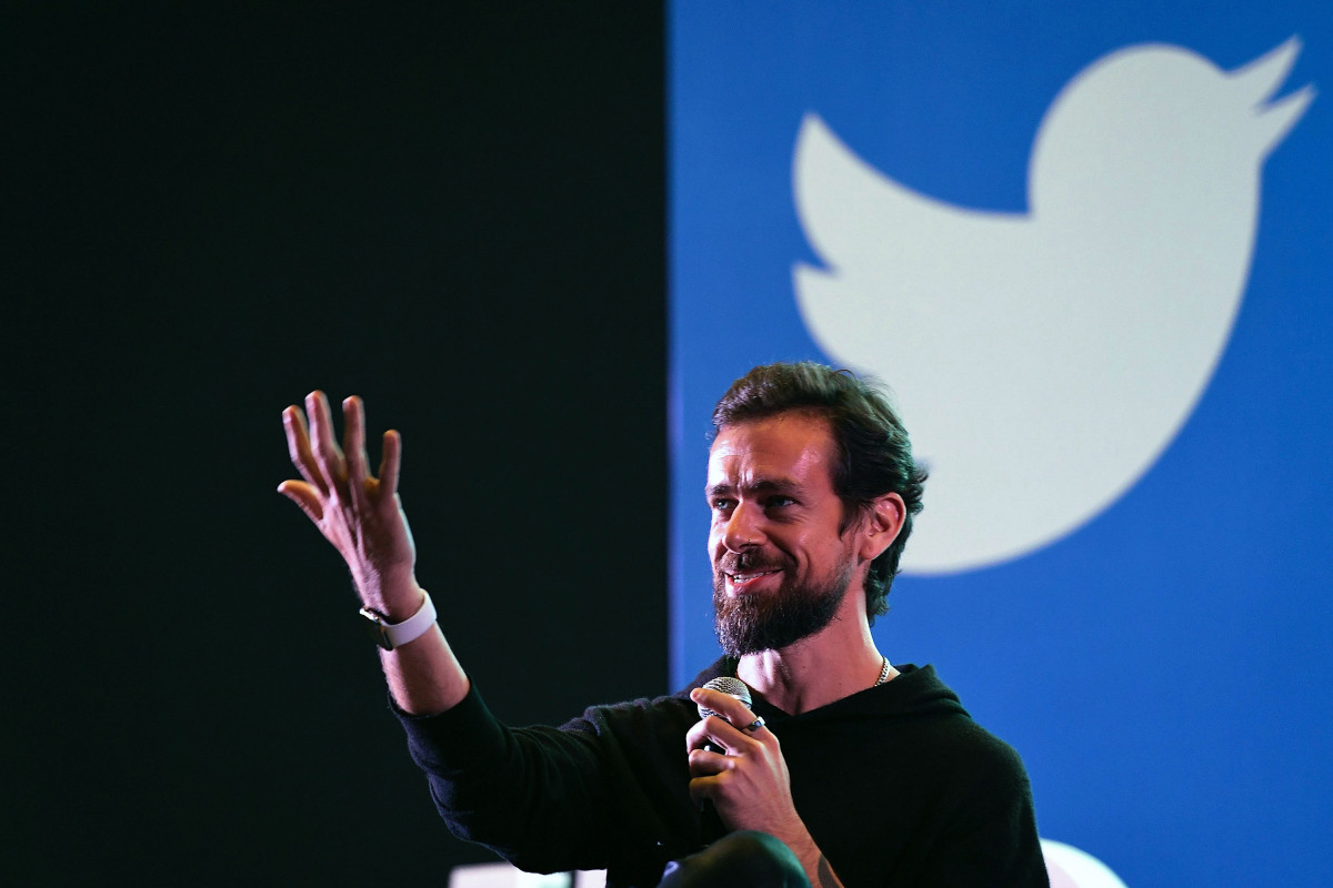 Twitter’s user growth spikes amid COVID-19, but ad sales
tank 1