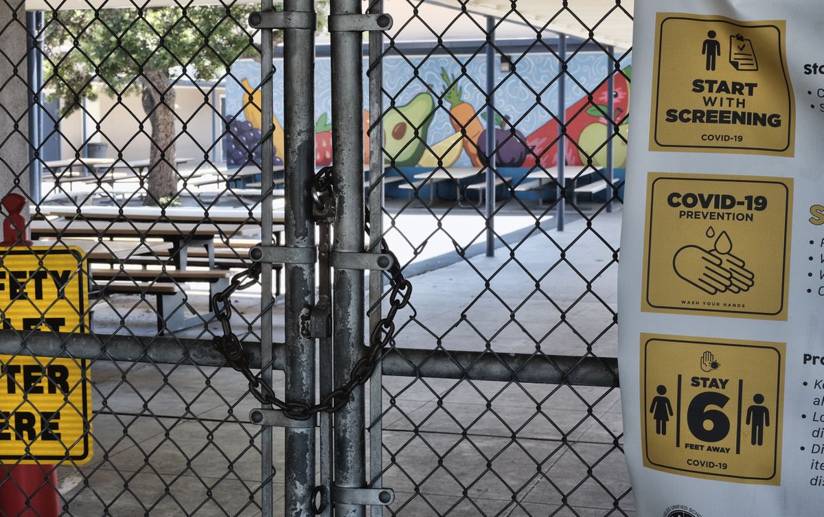 Los Angeles and San Diego students will not return to
classrooms amid coronavirus pandemic 1