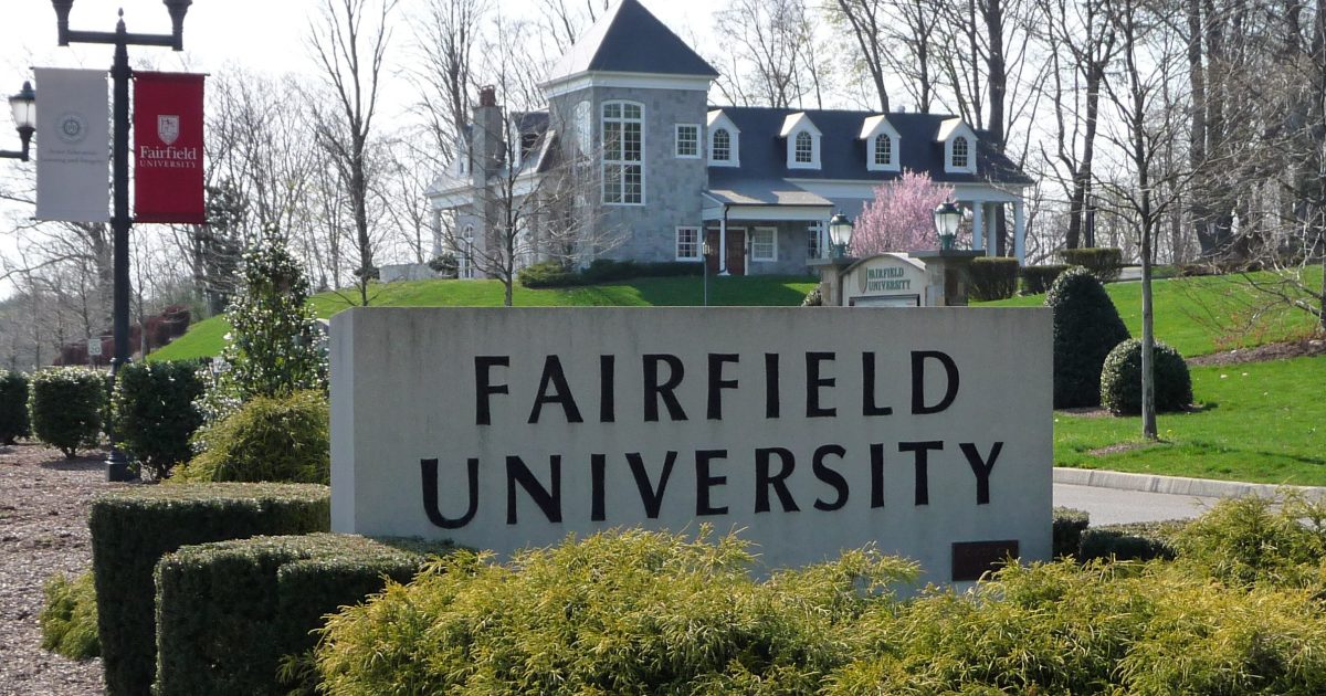 Fairfield University Will Force Students to Take Mandatory
COVID-19 Tests in Order to Attend Class 1
