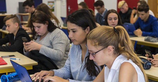 The List: 15 Republicans Lobbied to Reopen Loophole for
Foreign Students 1