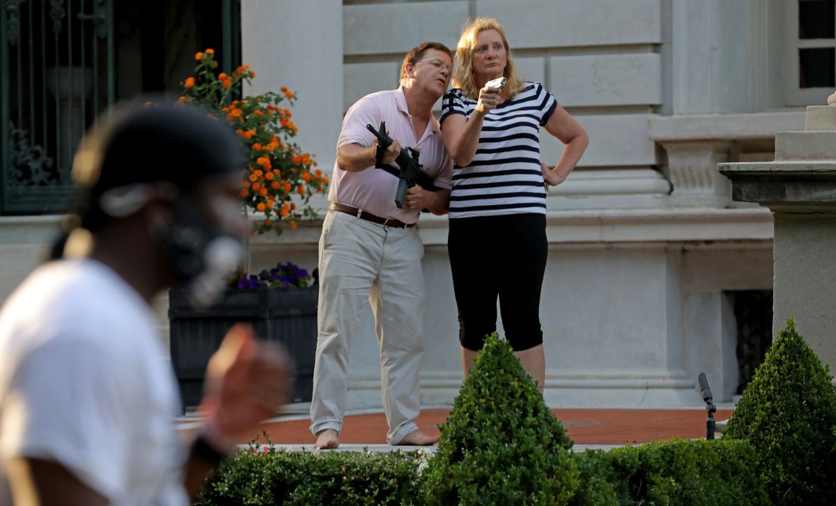 Prosecutor says Trump, Missouri Gov. ‘came after me’ amid
her investigation of St. Louis couple who brandished guns in front
of protesters 1 Prosecutor says Trump, Missouri Gov. ‘came after me’ amid
her investigation of St. Louis couple who brandished guns in front
of protesters 1