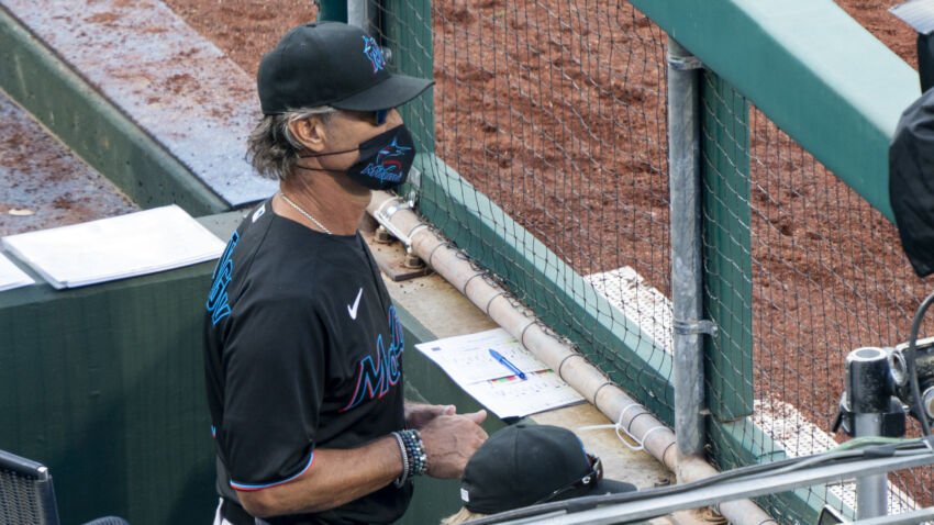 Dr. Anthony Fauci says Marlins' COVID-19 outbreak could put
MLB season 'in danger' 1