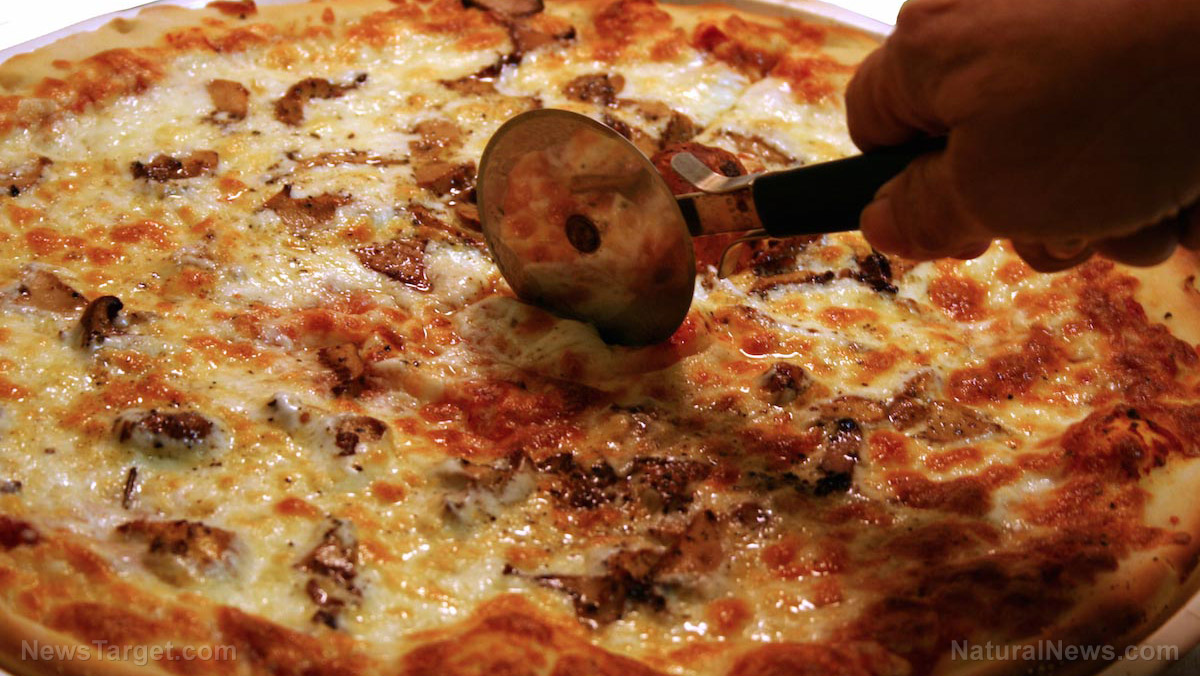 Pizza Hut's largest American franchisee files for bankruptcy
due to coronavirus 1
