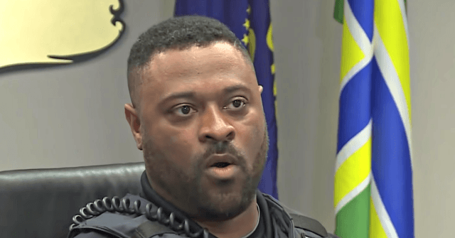 Black Portland Cop Details Experience with BLM Protesters:
'Same Tactics that Were Used Against My People' 1