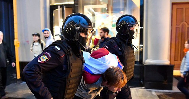 Hundreds of Russians Protest Vladimir Putin for Second Time
This Week 1