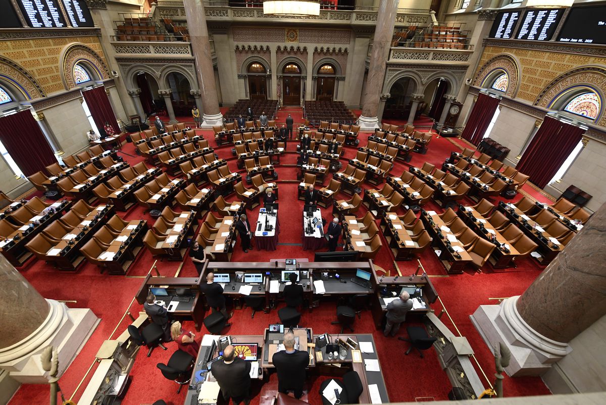 New York lawmakers make Juneteenth a state holiday, pass
COVID-19 measures 1 New York lawmakers make Juneteenth a state holiday, pass
COVID-19 measures 1