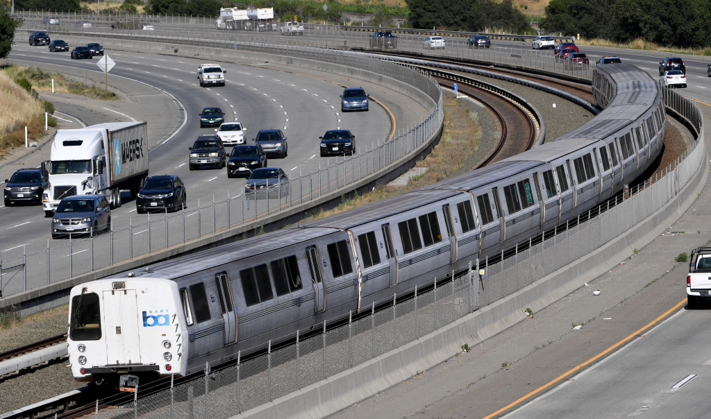Coronavirus economy: California adds record jobs in June,
more than half-million gained 1
