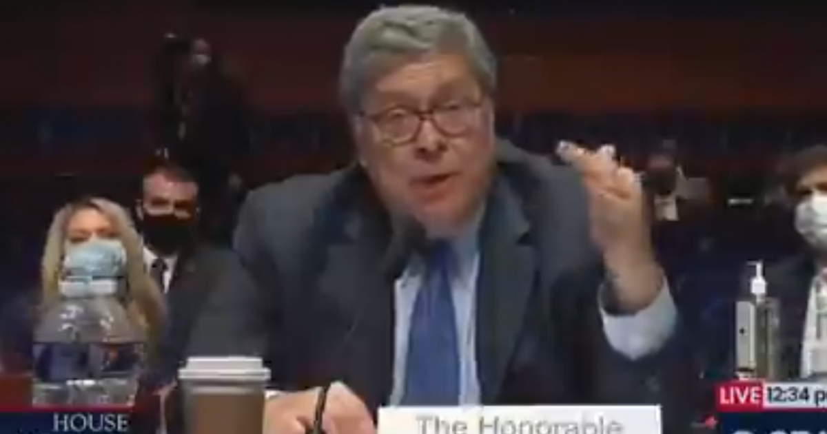 Attorney General Barr Predicts Rioters Would’ve Burned Down
Portland Courthouse Without Federal Law Enforcement 1