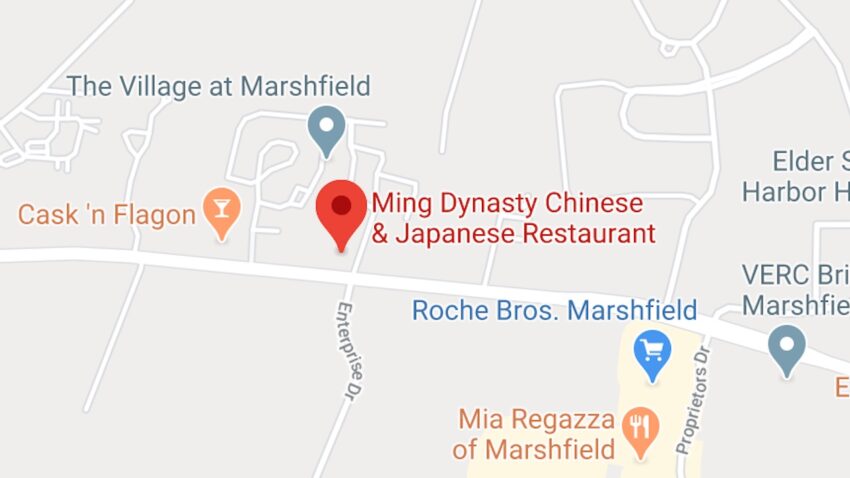 Popular Marshfield restaurant to close for a day after over
100 people found standing at bar, other COVID-19 violations 1