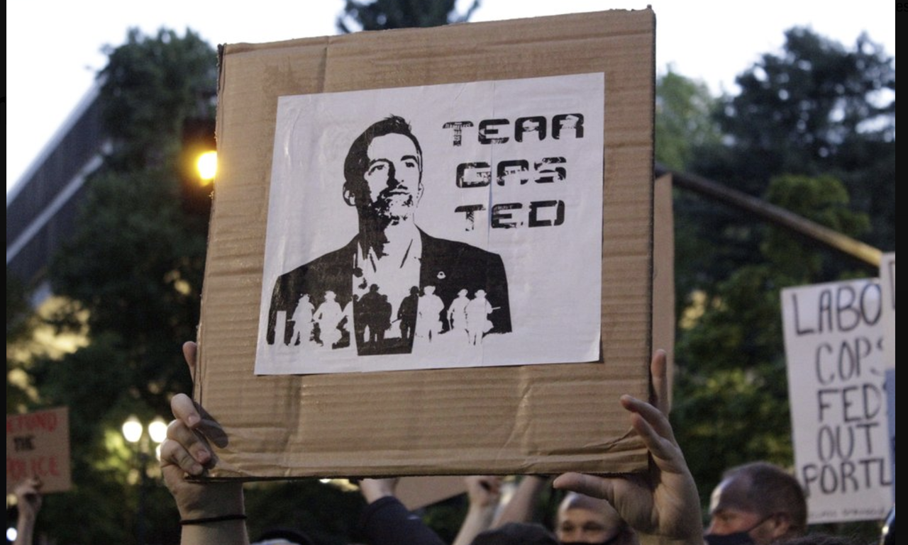 Portland Mayor Tear Gassed By Federal Agents During
Wednesday Protest 1