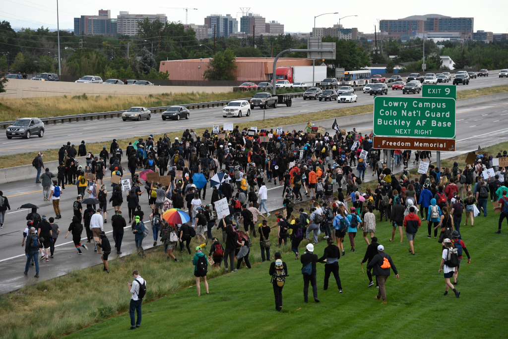Aurora police response to protest questioned by community
members, city leaders 1